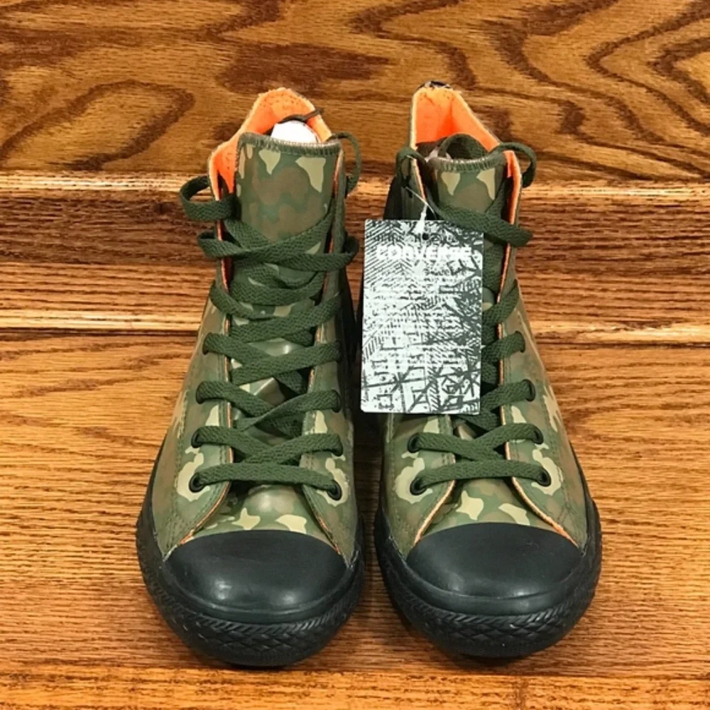 Converse Chuck Taylor All Star Rubber Hi Camo Shoes 651679C Size Junior 6